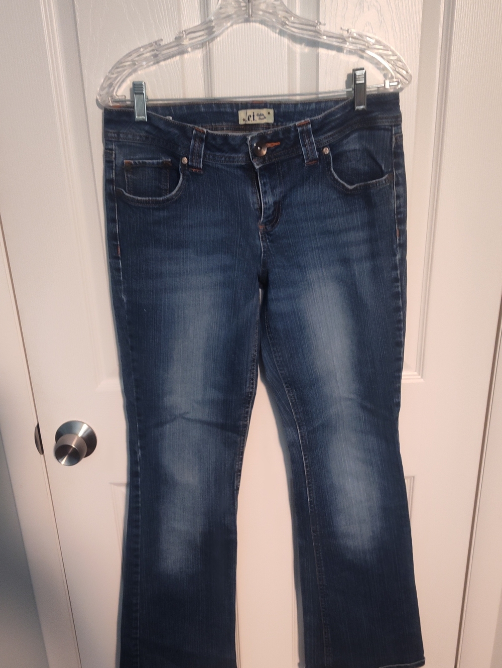 lei Women's Bootcut Jeans in Medium Blue Wash